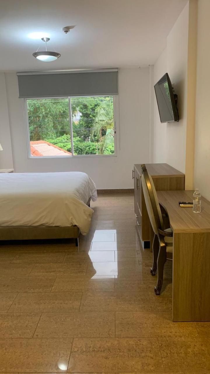 Hotel Diana Princess San Pedro Sula Buitenkant foto