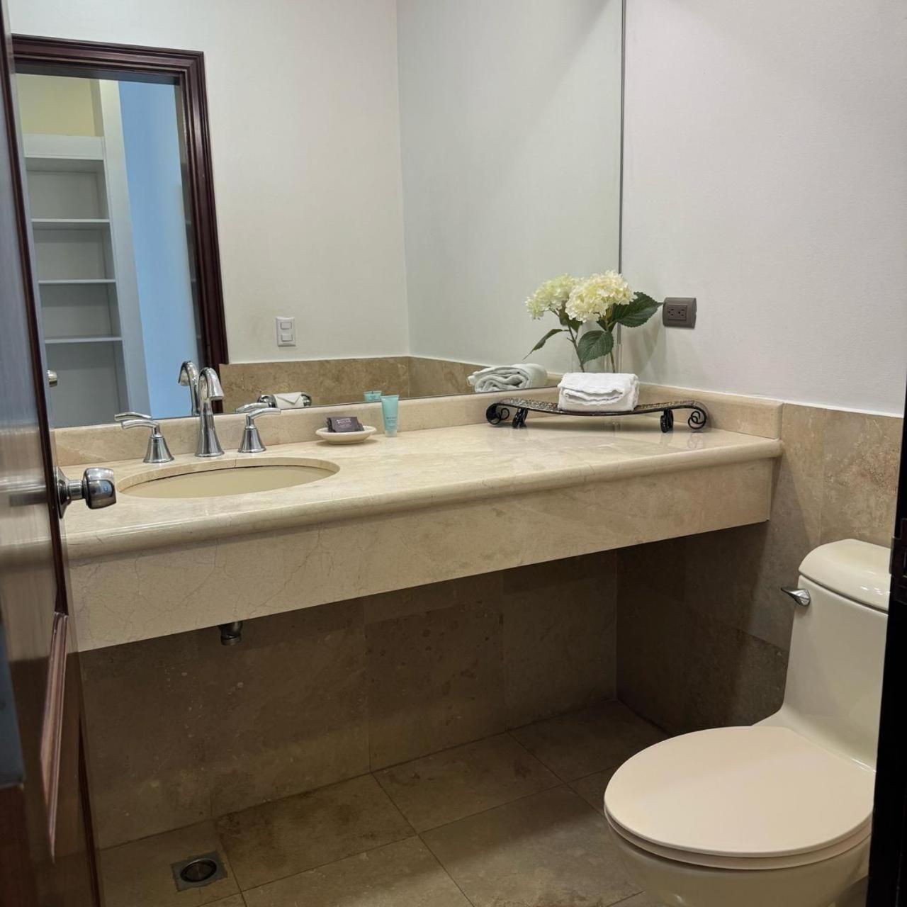 Hotel Diana Princess San Pedro Sula Buitenkant foto